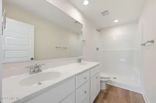 104 Palm Circle, Havelock, NC 28532 – photo 16: 16-web-or-mls-DSC_0378_edit
