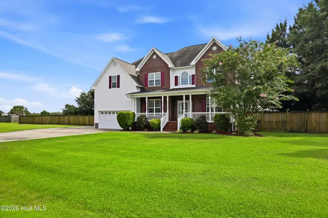 100 Farmington Drive, Richlands, NC 28574