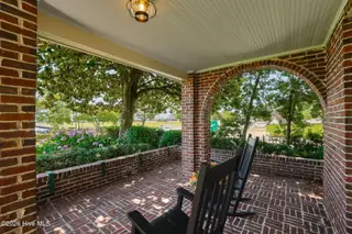 411 E Front Street, New Bern, NC 28560 – photo 5: 37-web-or-mls-DSC08658