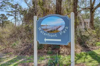 1643 Chadwick Shores Drive, Sneads Ferry, NC 28460 – photo 11: 823 Chadwick Shores Dr Sneads-large-057-