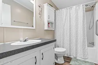 2731 Blue Bounty Road SW, Supply, NC 28462 — 3-bedroom manufactured home in Sea Trace, Supply, NC, photo 21 of 43: 22-web-or-mls-CAMMediaLLC.com 2731-19