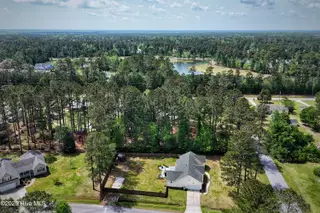 102 Laura Drive, New Bern, NC 28562 – photo 5: 102 Laura Drive, New Bern, NC 28562