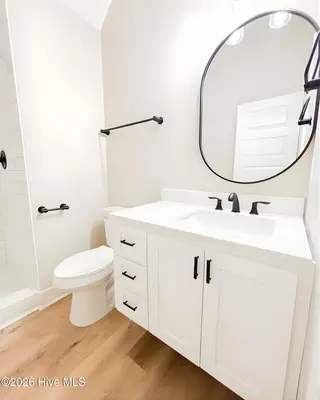 907 Wooster Street, Wilmington, NC 28401 – photo 5: Wooster St Bathroom