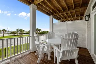200 Olde Towne Yacht Club Drive 48, Beaufort, NC 28516 – photo 15: Similar Second Floor Porch