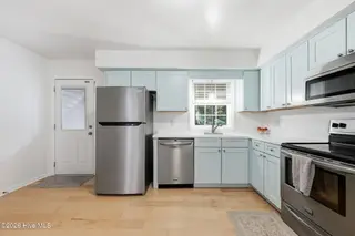 216 Lord Granville Drive, Morehead City, NC 28557 – photo 16: 15-web-or-mls-216 Lord Granville 060_edi