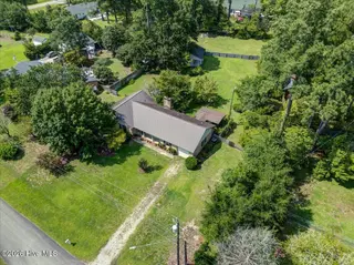 4904 Hillandale Road, Trent Woods, NC 28562 – photo 2: 37-4904_Hillandale-37