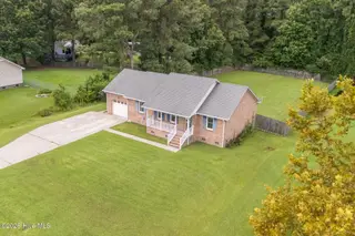 203 Troy Drive, Elizabeth City, NC 27909 — 3-bedroom home in Mount Hermon Village, Elizabeth City, NC, photo 2 of 18: 203 Troy Dr-40