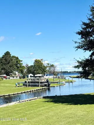2128 Rivershore Road, Elizabeth City, NC 27909 — 3-bedroom home in Winslow Acres, Elizabeth City, NC, photo 3 of 48: Canal Front/River View!