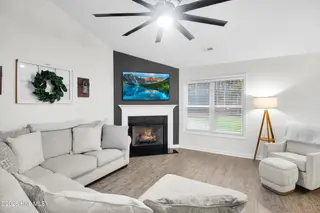 334 Station House Road, New Bern, NC 28562 – photo 5: Livingroom