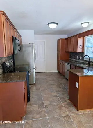 202 Brunswick Drive, Jacksonville, NC 28546 – photo 10: Kitchen2b