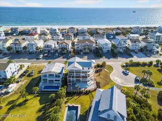 313 E Second Street, Ocean Isle Beach, NC 28469 – photo 4: 313 E Second St Ocean isle Beach