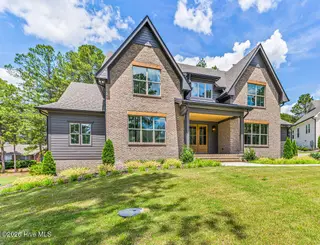 315 Sloan Lane, Pinehurst, NC 28374 – photo 3: 260528-315Sloan-8619-2