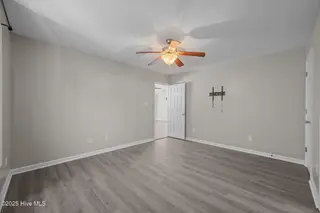 242 Sweet Gum Lane, Richlands, NC 28574 – photo 17: 43-web-or-mls-_RAD4283