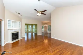 142 Overlook Drive, West End, NC 27376 – photo 3: living room
