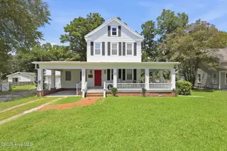 1816 Trent Boulevard, New Bern, NC 28560 – photo 1: 1-web-or-mls-0C0A0032