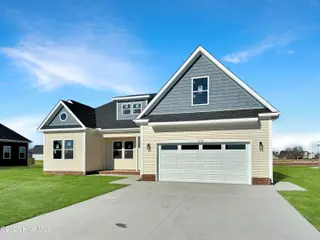 307 Spinnaker Street, Elizabeth City, NC 27909 – photo 3: Front Angled
