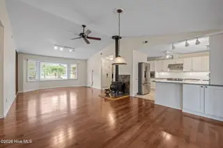 1003 Coral Reef Drive, New Bern, NC 28560 – photo 6: 27-web-or-mls-DSC_7593