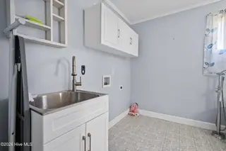 107 Loop Road, Leland, NC 28451 — 3-bedroom home in Leland, Leland, NC, photo 23 of 27: 23-web-or-mls-Laudry