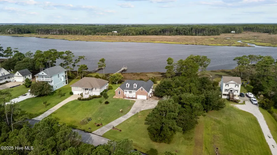 413 Pelican Harbor Road, Beaufort, NC 28516 — 3-bedroom home in Wards Creek Plantation, Beaufort, NC, photo 1 of 30: 413 Pelican Harbor