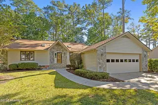 404 Hillcrest Drive, Morehead City, NC 28557 – photo 1: 2-web-or-mls-1S3A0785
