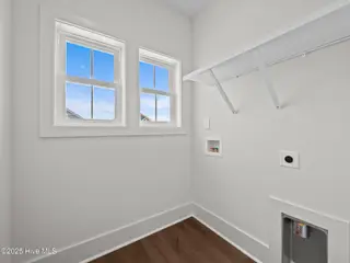 609 Cannonsgate Drive, Newport, NC 28570 – photo 22: Laundry Space