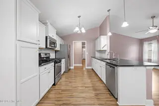 323 Woolard Trail, New Bern, NC 28560 — 3-bedroom home in West Crossroads, New Bern, NC, photo 18 of 41: 23-web-or-mls-DSC_7792