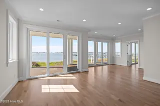 4737 S S Shore Dr Drive, Morehead City, NC 28557 – photo 18: 5-web-or-mls-1S3A9043