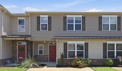 210 Boyington Place Rd, Midway Park