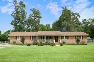 9135 Sue Circle NE, Leland, NC 28451 — 3-bedroom home in Marion Estates, Leland, NC, photo 1 of 50