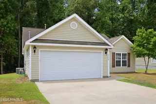 3172 Ruth Court, Greenville, NC 27834 – photo 4: 4-web-or-mls-IMG_0002 (1)