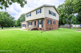 407 Thomas Drive, Jacksonville, NC 28546 – photo 3: 02-1