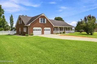 702 Everett Drive, Elizabeth City, NC 27909 – photo 8: 011_mh2_4296