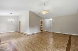 207 Forest Oaks Drive, New Bern, NC 28562 – photo 11: 15_img_2149