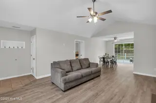319 Palamino Trail, Jacksonville, NC 28546 – photo 3: Living Room