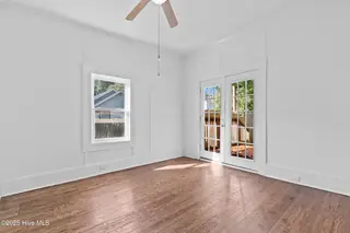 609 N 10th Street, Wilmington, NC 28401 — 4-bedroom home in Brooklyn, Wilmington, NC, photo 20 of 34: Family Room