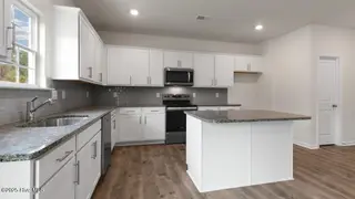 995 Misty Creek Drive, Aberdeen, NC 28315 – photo 14: Kitchen