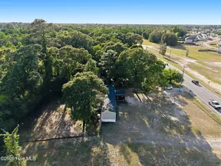 1951 Catherine Lake Road, Richlands, NC 28574 – photo 5: 34-web-or-mls-1951-catherine-lake-rd.47_
