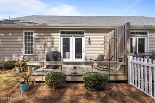 3303 Hogan Court B, Morehead City, NC 28557 – photo 23: 40-web-or-mls-1S3A9408