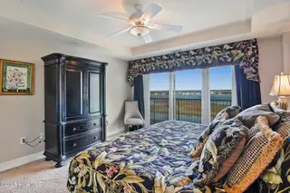 100 Olde Towne Yacht Club Drive 512, Beaufort, NC 28516 – photo 19: Primary bedroom suite
