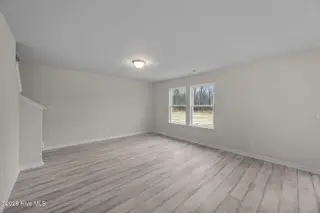 107 W Highland Avenue, Kinston, NC 28501 – photo 7: Family Room 2