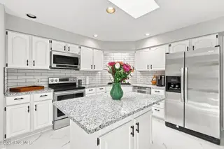 965 Monticello Drive, Pinehurst, NC 28374 – photo 18: 25-web-or-mls-IMG_9212 - edited
