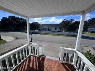 109 Carteret Avenue, Beaufort, NC 28516 – photo 2: 109 Carteret Ave