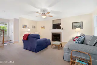 526 Pearson Circle, Newport, NC 28570 – photo 5: Living space