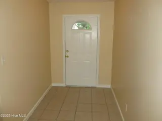 302 Carlisle Court, Jacksonville, NC 28540 – photo 3