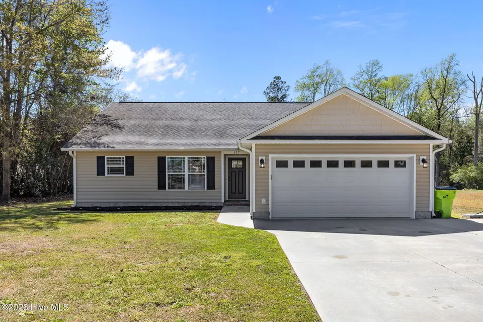 517 Hollywood Boulevard, Havelock, NC 28532 – photo 1 of 46: House