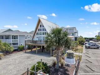 202 E Second Street, Ocean Isle Beach, NC 28469 – photo 2