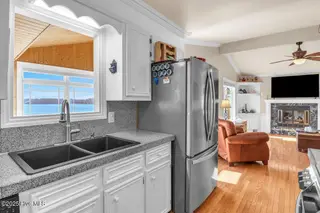 1229 Fletcher Hewett Road SW, Shallotte, NC 28470 — 2-bedroom home, Shallotte, NC, photo 11 of 52: KITCHEN