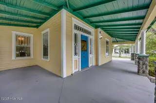 1829 Wrightsville Avenue, Wilmington, NC 28403 – photo 4: Wraparound Porch