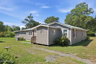 4827 Highway 24, Newport, NC 28570 – photo 8: 14-web-or-mls-IMG_5765