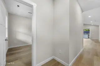 13 Central Boulevard, Wilmington, NC 28401 – photo 20: 22_hallway